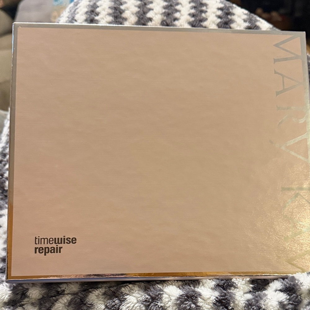 Mary Kay Timewise Repair Set in Soft Pink